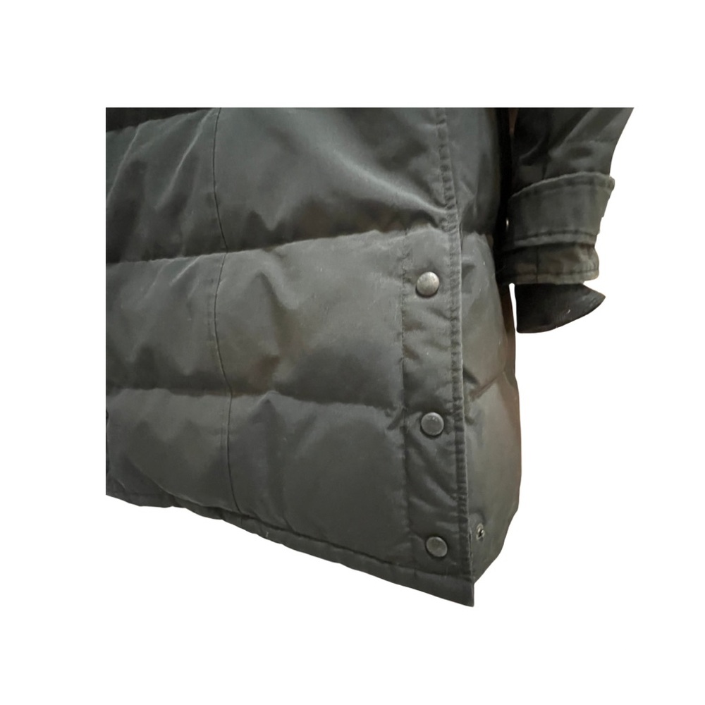 Canada Goose Women's Shelburne Parka - Black with Fur - Like New - Medium - Picture 14 of 15